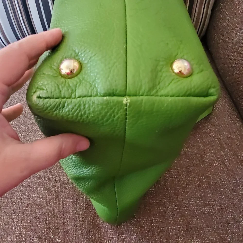 Michael Kors Tote, Green Leather - Picture 9 of 11